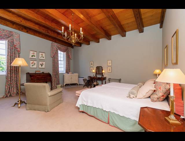4 BEDROOM HOUSE RENTED IN GARDENS